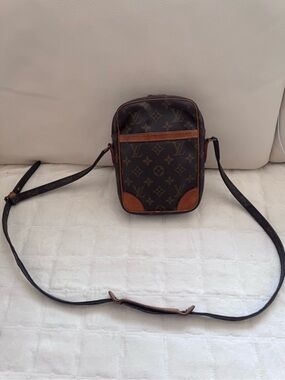 💯 Louis Vuitton Monogram Danube bag Small Crossbody with Tan Trim